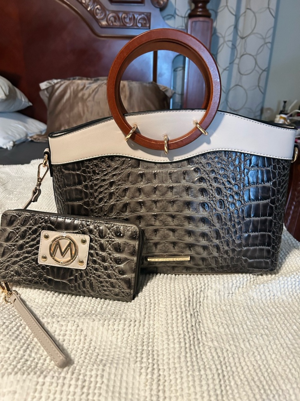 MIA K COLLECTION